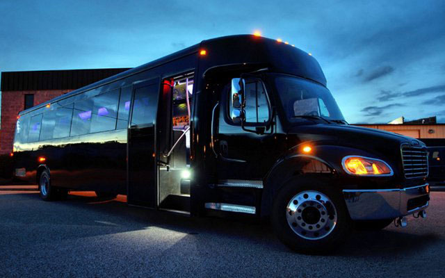 Universal City Party Bus Rental Services, San Antonio, Limo, Shuttle, Charter, Birthday, Winery Tours, Wine Tasting, Brewery Tours, Nightclubs
